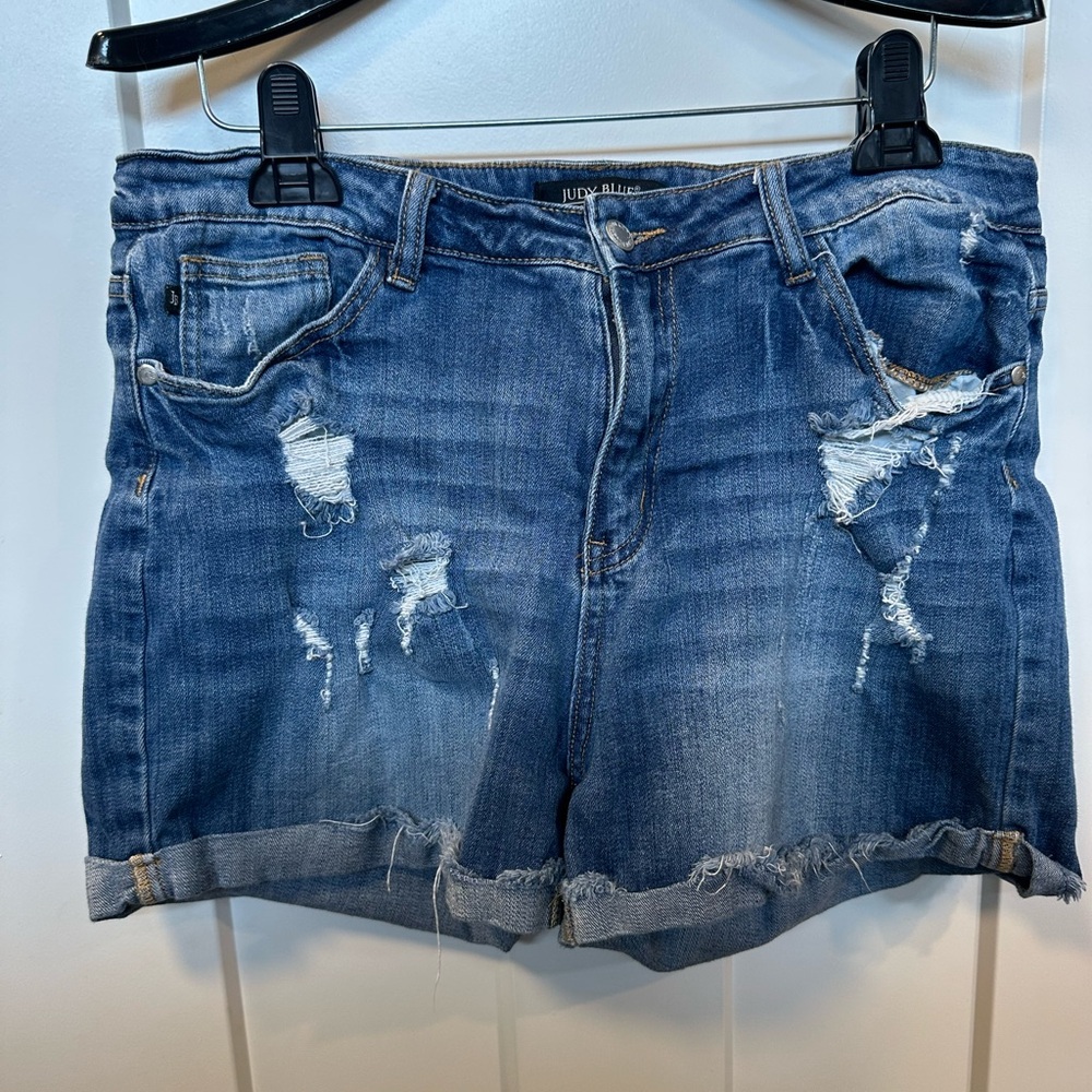 Judy Blue Distressed Blue Jean Shorts Frayed Hem